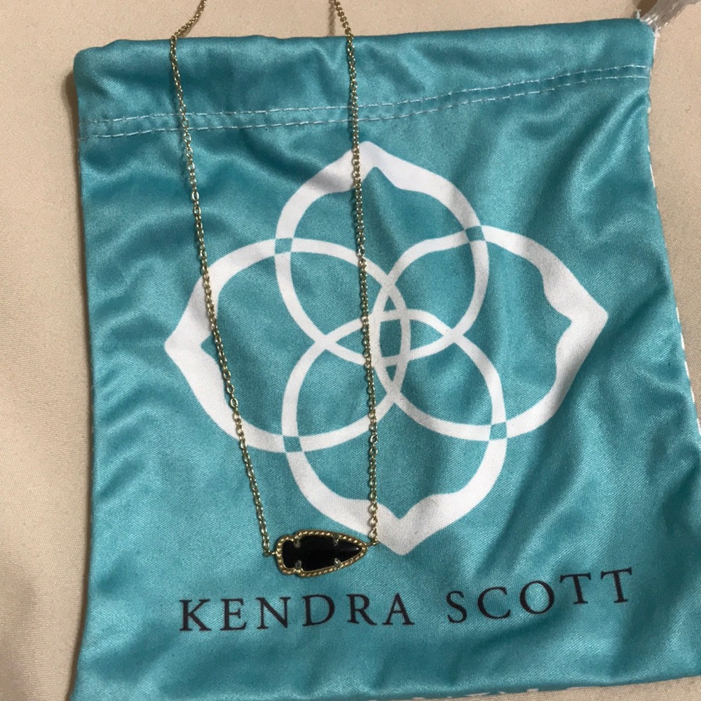 Kendra Scott black arrowhead necklace